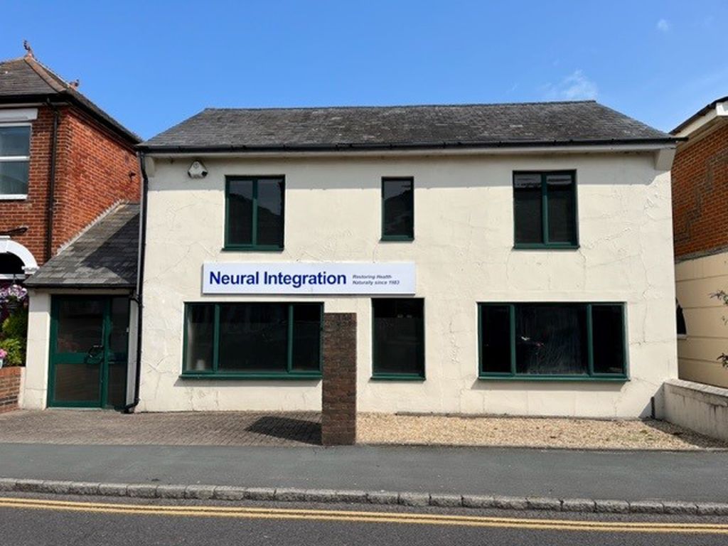Office for sale in 96 Purewell, Christchurch BH23, £420,000