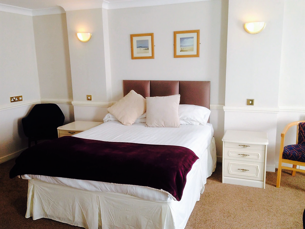 Hotel/guest house for sale in Hotel, Bournemouth BH2, £2,500,000
