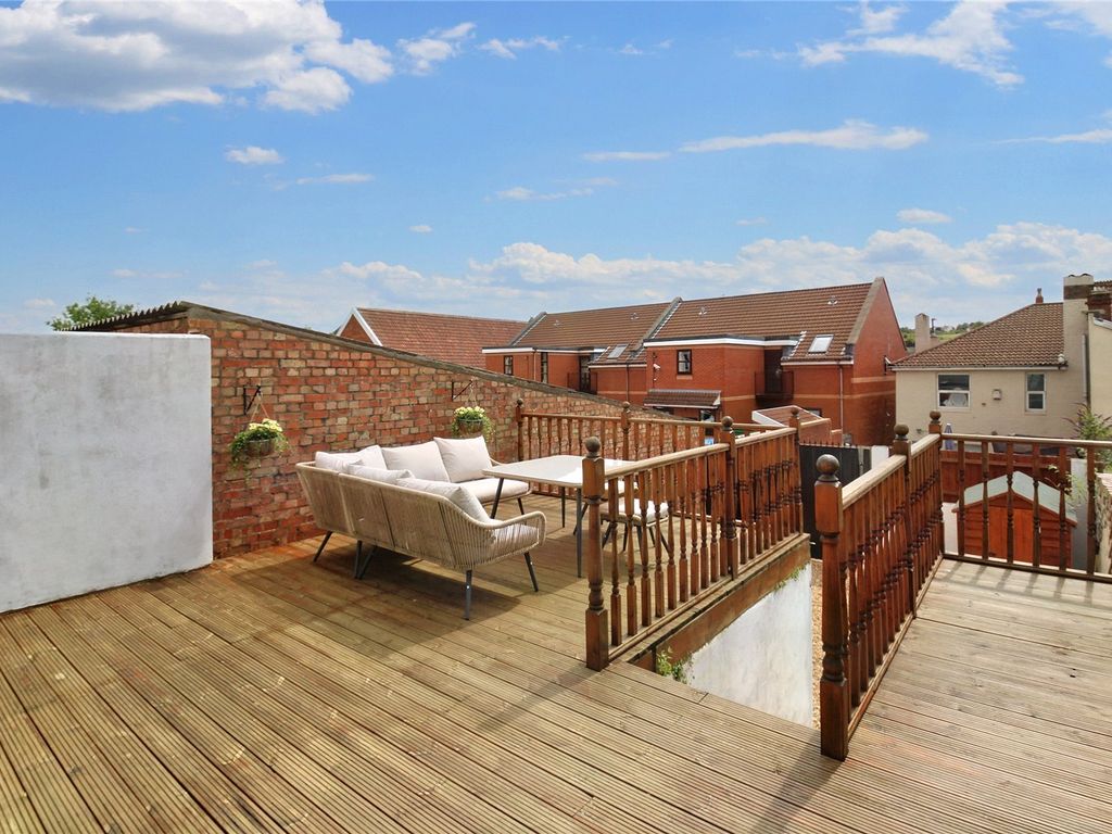 1 bed flat for sale in Cotswold Road, Windmill Hill, Bristol BS3, £240,000