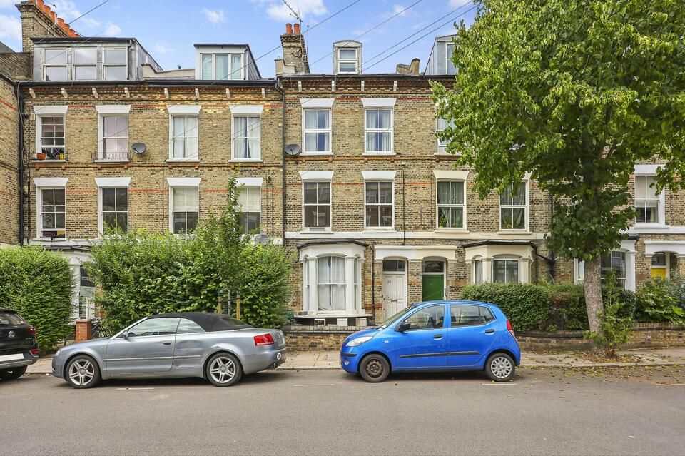 1 bed flat for sale in Moray Road, London N4, £325,000