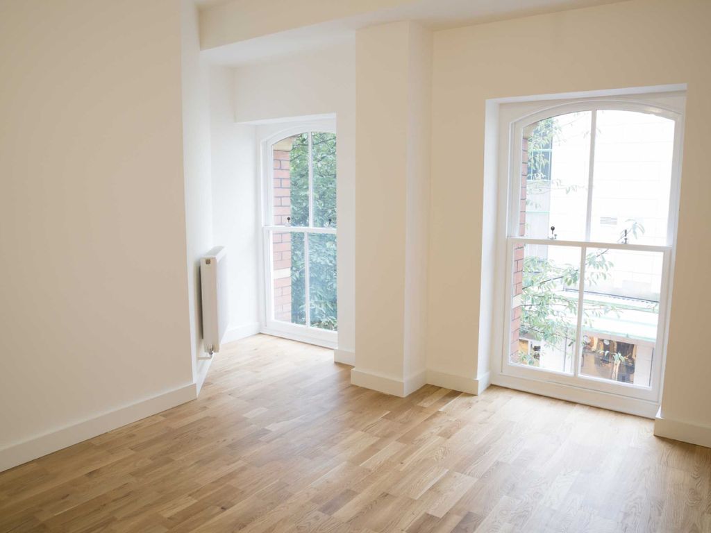 2 bed flat for sale in Broadmead, Bristol BS1, £250,000