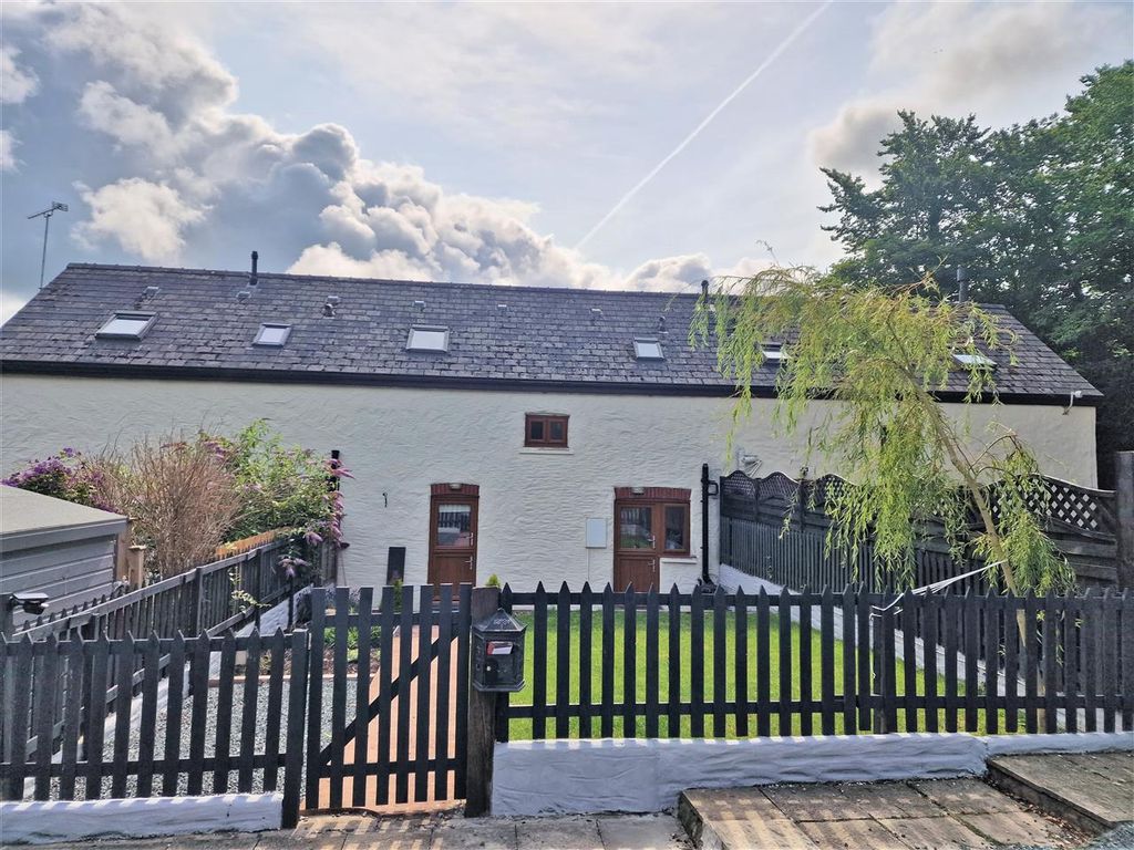 2 bed cottage for sale in The Barn, Dreenhill, Haverfordwest SA62, £150,000