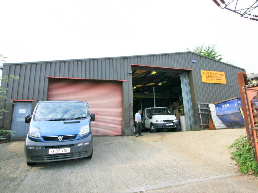 Light industrial for sale in Cliffe Road, Brighouse HD6, £600,000
