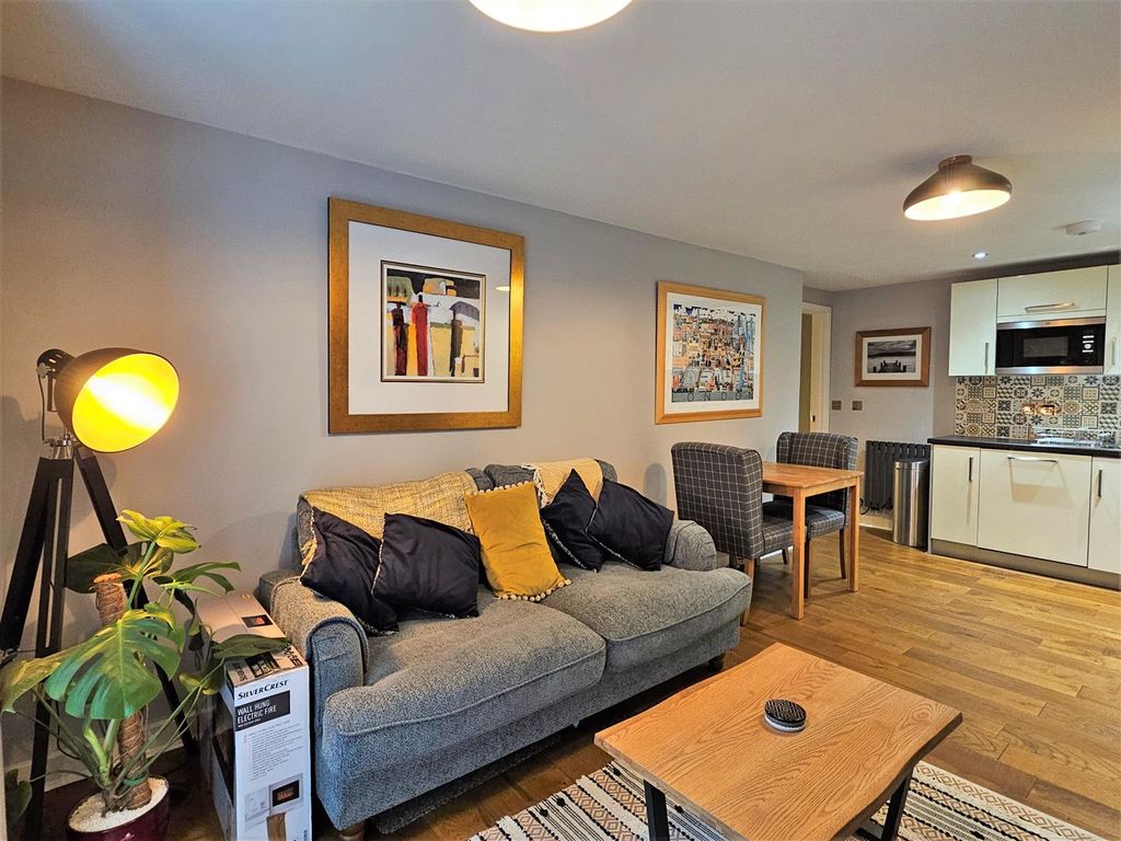 2 bed flat for sale in Station Road, Fowey PL23, £225,000