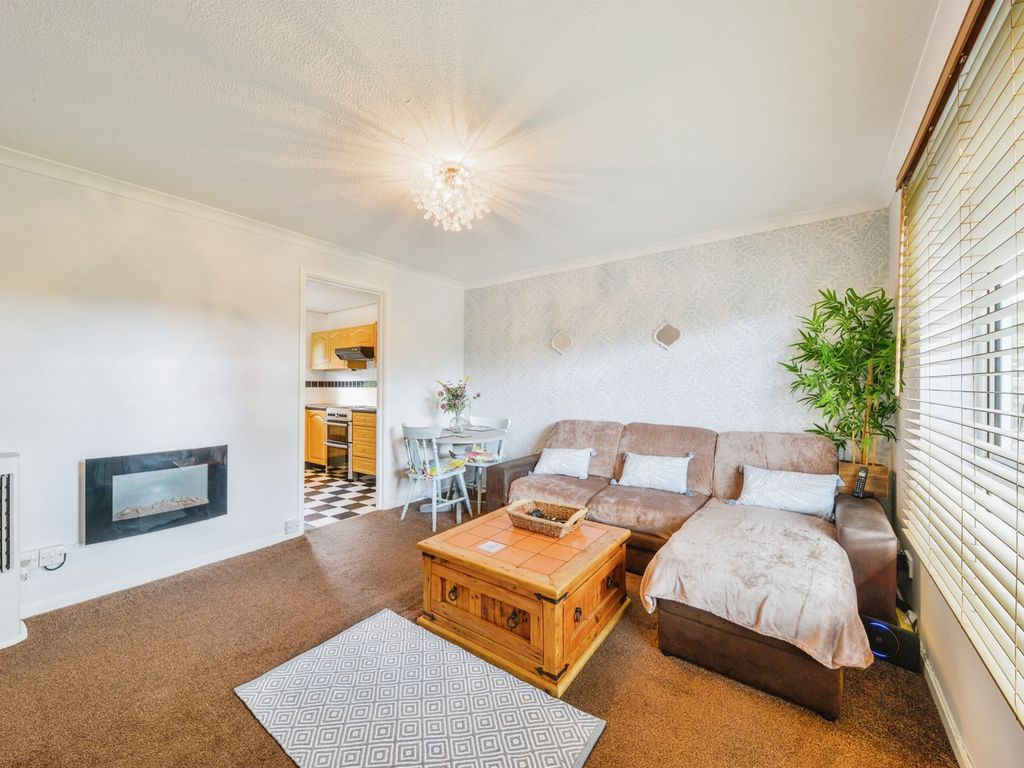 1 bed flat for sale in Blacksmiths Hill, Benington, Stevenage SG2, £180,000