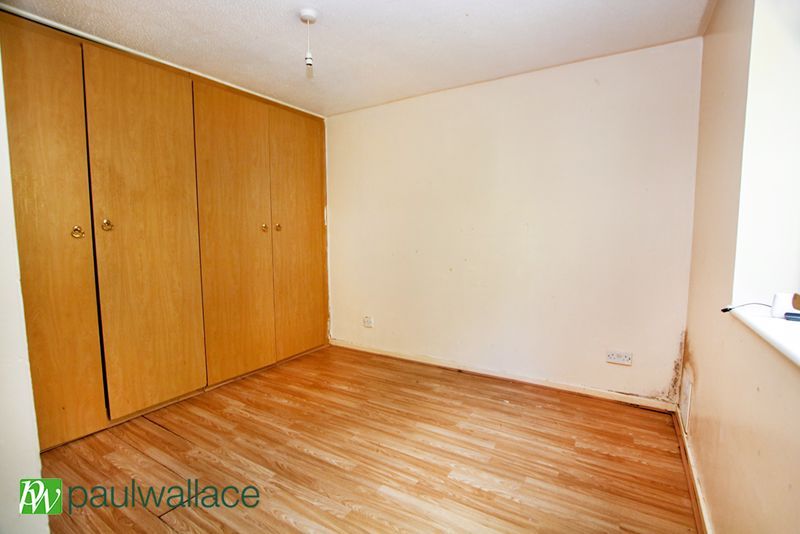 2 bed flat for sale in Eleanor Way, Waltham Cross EN8, £215,000