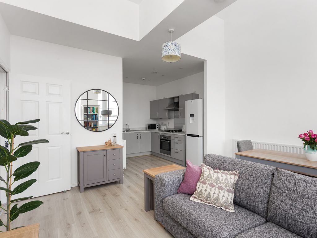 1 bed flat for sale in 4/17 Arneil Place, Edinburgh EH5, £180,000