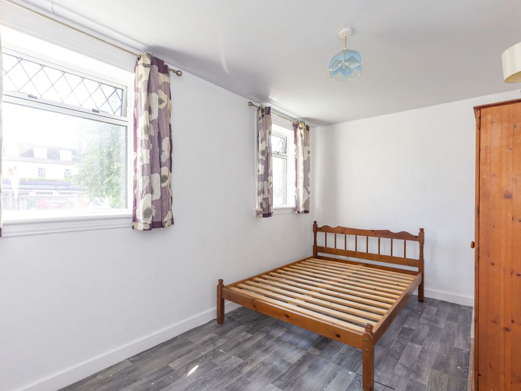 2 bed flat for sale in 67/2 Portobello High Street, Portobello, Edinburgh EH15, £140,000