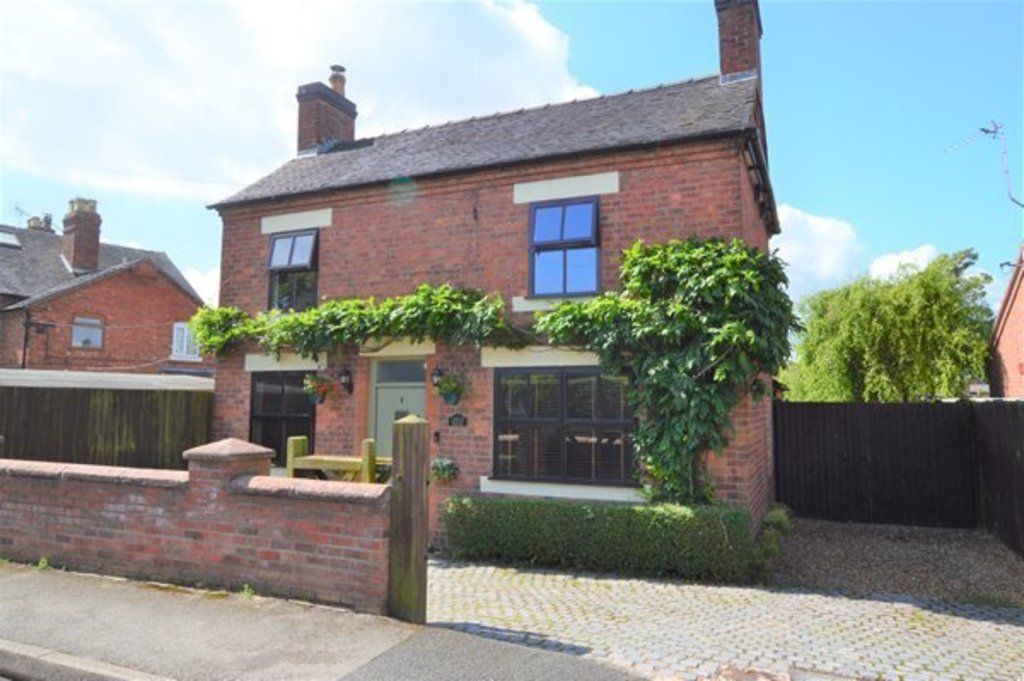 3 bed detached house for sale in Grotto Road, Market Drayton, Shropshire TF9, £300,000