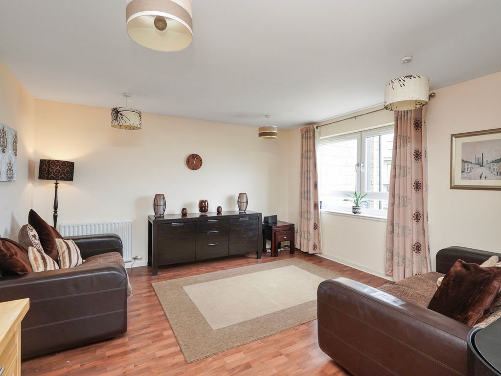 2 bed flat for sale in 8/12 Hawkhill Close, Easter Road, Edinburgh EH7, £220,000