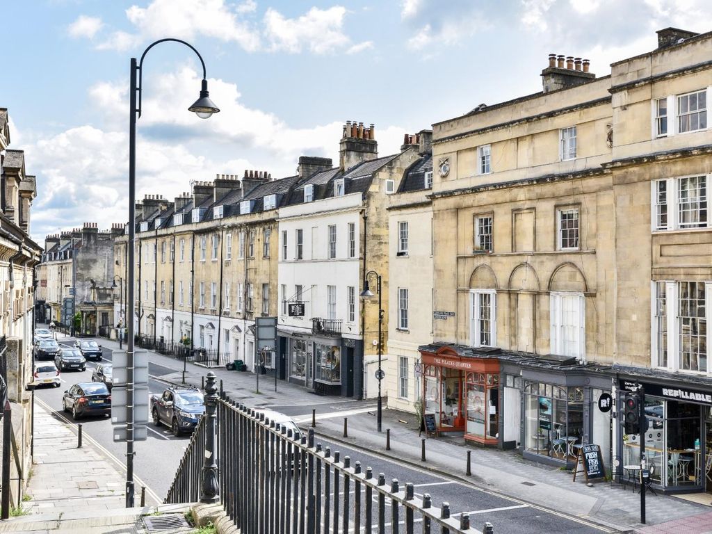 1 bed flat for sale in Cleveland Place East, Bath BA1, £195,000