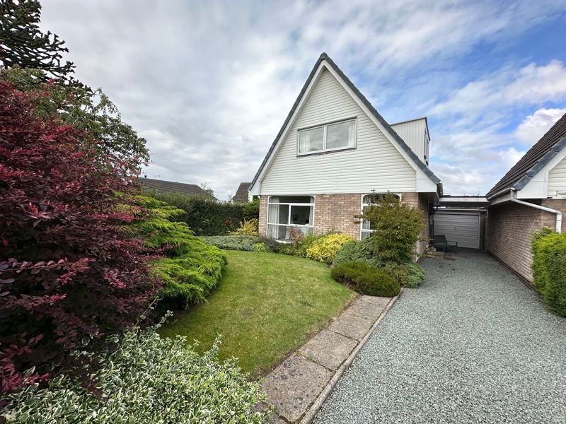 3 bed detached house for sale in Wenlock Drive, Newport TF10, £254,000