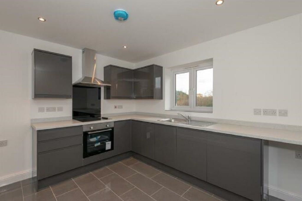 2 bed flat for sale in Bracken Close, Hednesford, Cannock WS12, £160,000