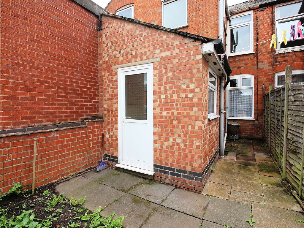 2 bed terraced house for sale in Bruce Street, Leicester LE3, £169,950