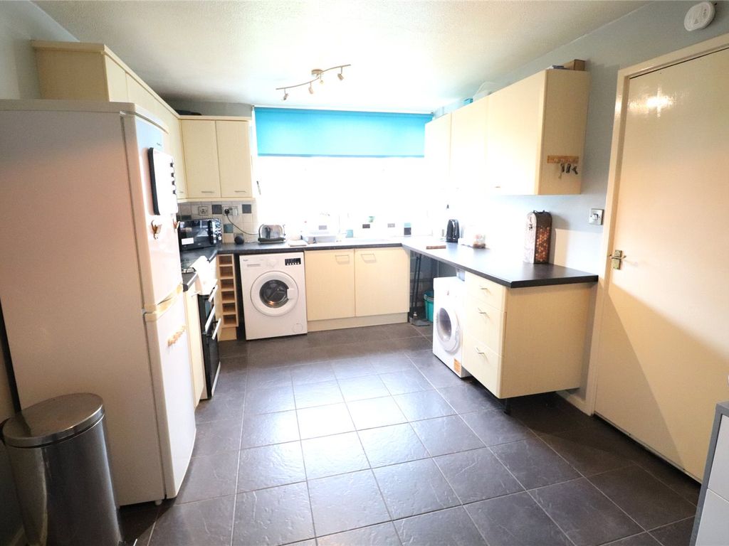 3 bed detached house for sale in The Severn, Daventry, Northamptonshire NN11, £180,000