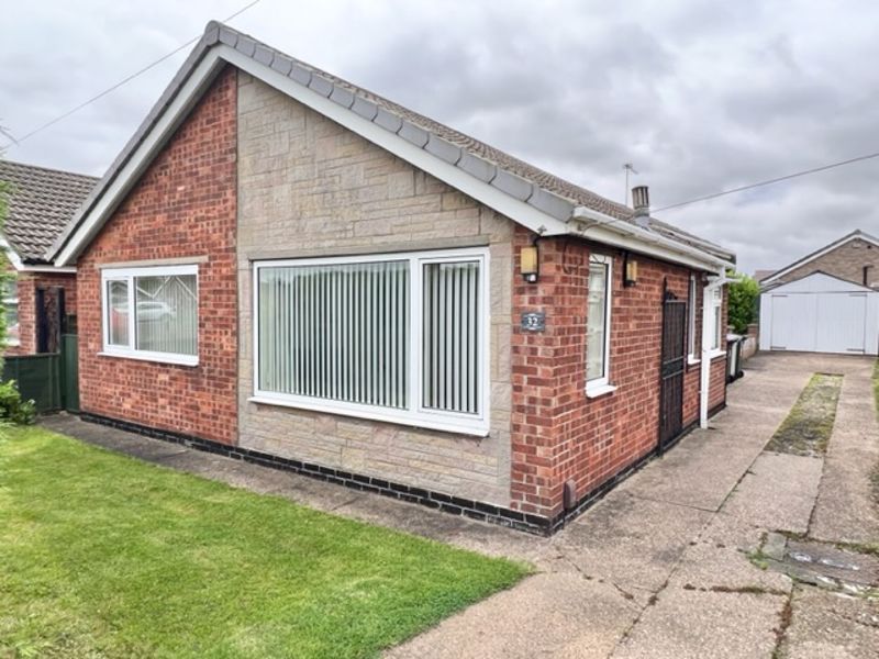 3 bed detached bungalow for sale in The Crescent, Holton-Le-Clay, Grimsby DN36, £200,000