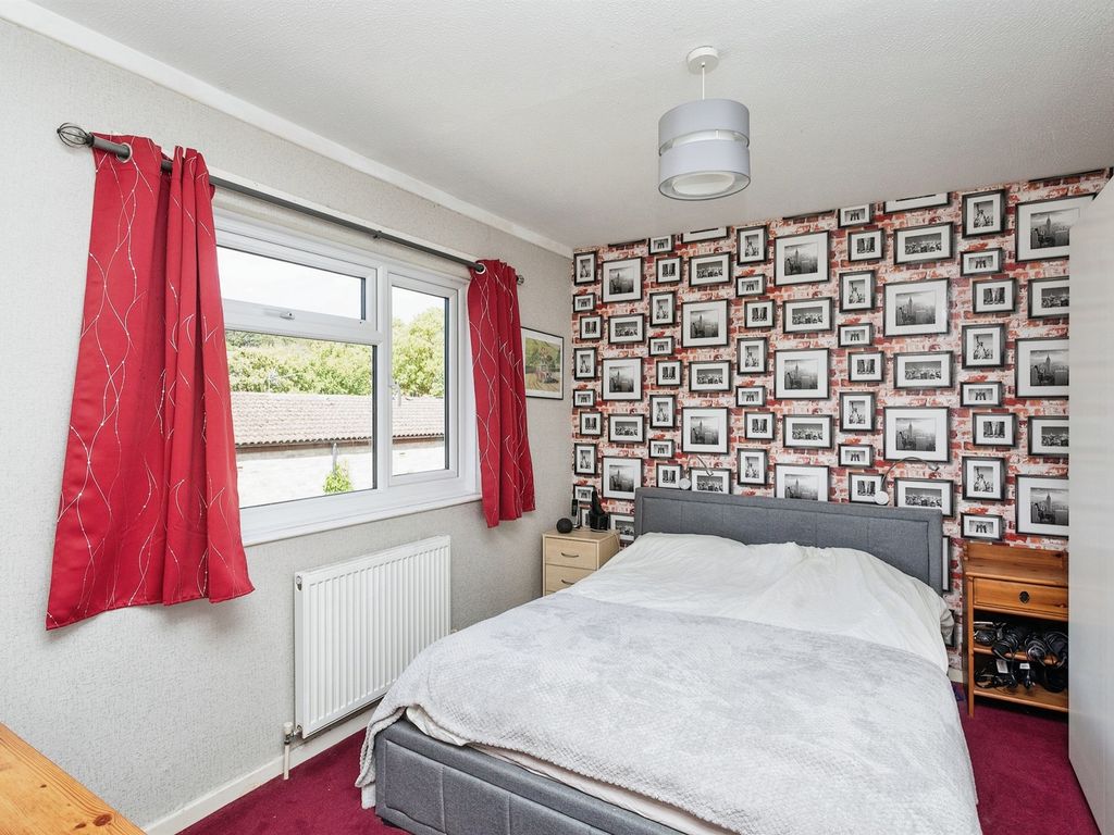 3 bed end terrace house for sale in Myrtle Bank, Stacey Bushes, Milton Keynes MK12, £260,000