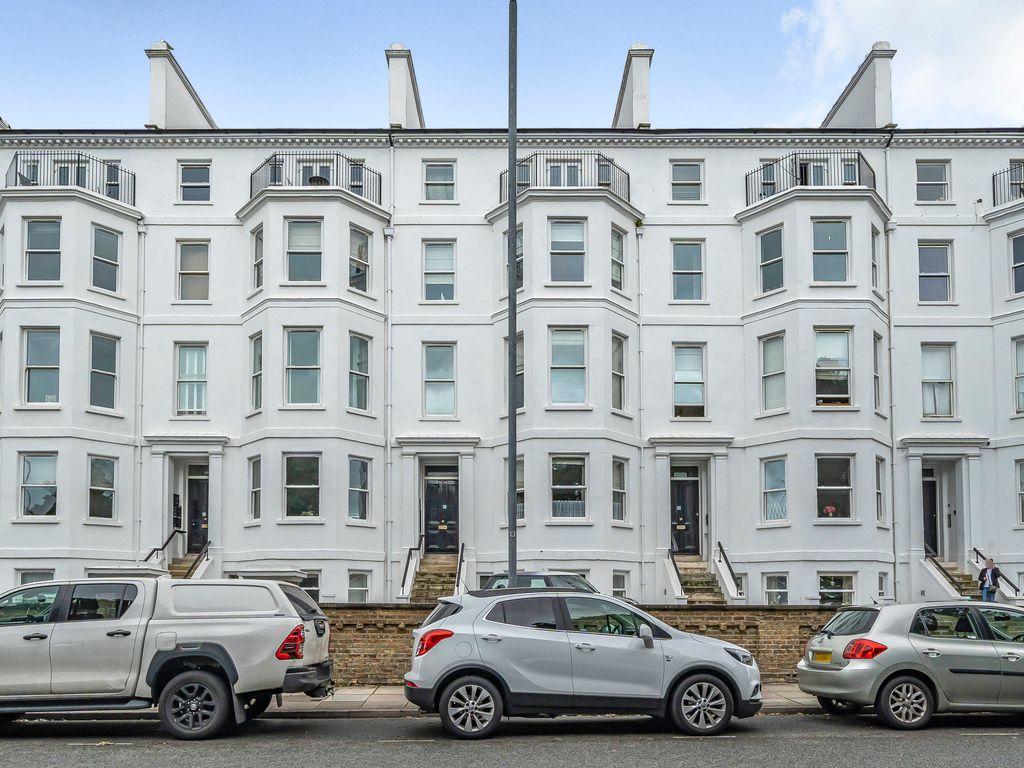 2 bed flat for sale in Southsea Terrace, Southsea PO5, £235,000
