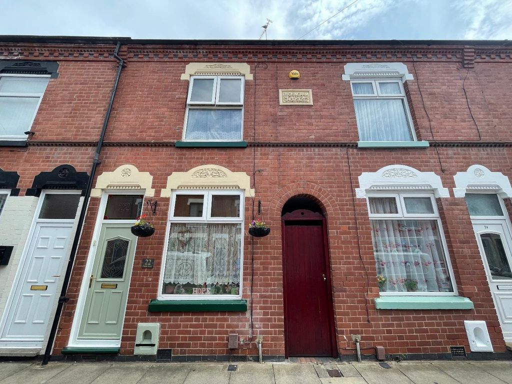 3 bed terraced house for sale in Dunton Street, Leicester LE3, £199,950