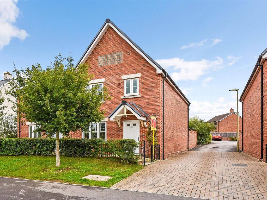 3 bed semi-detached house for sale in Hyde Park, Lords Way, Andover SP11, £315,000