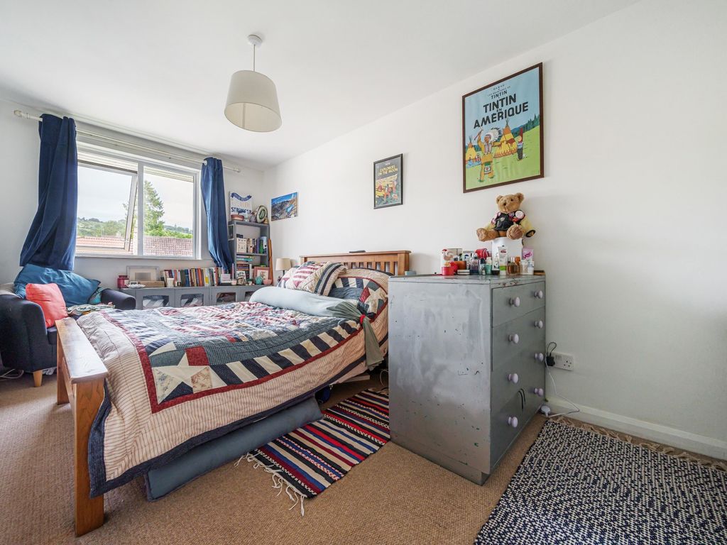 2 bed flat for sale in High Street, Weston, Bath, Somerset BA1, £225,000
