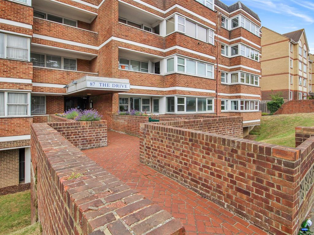 1 bed flat for sale in The Drive, Hove BN3, £269,950