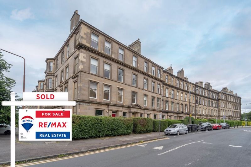 1 bed flat for sale in Hillside Crescent, Edinburgh EH7, £300,000