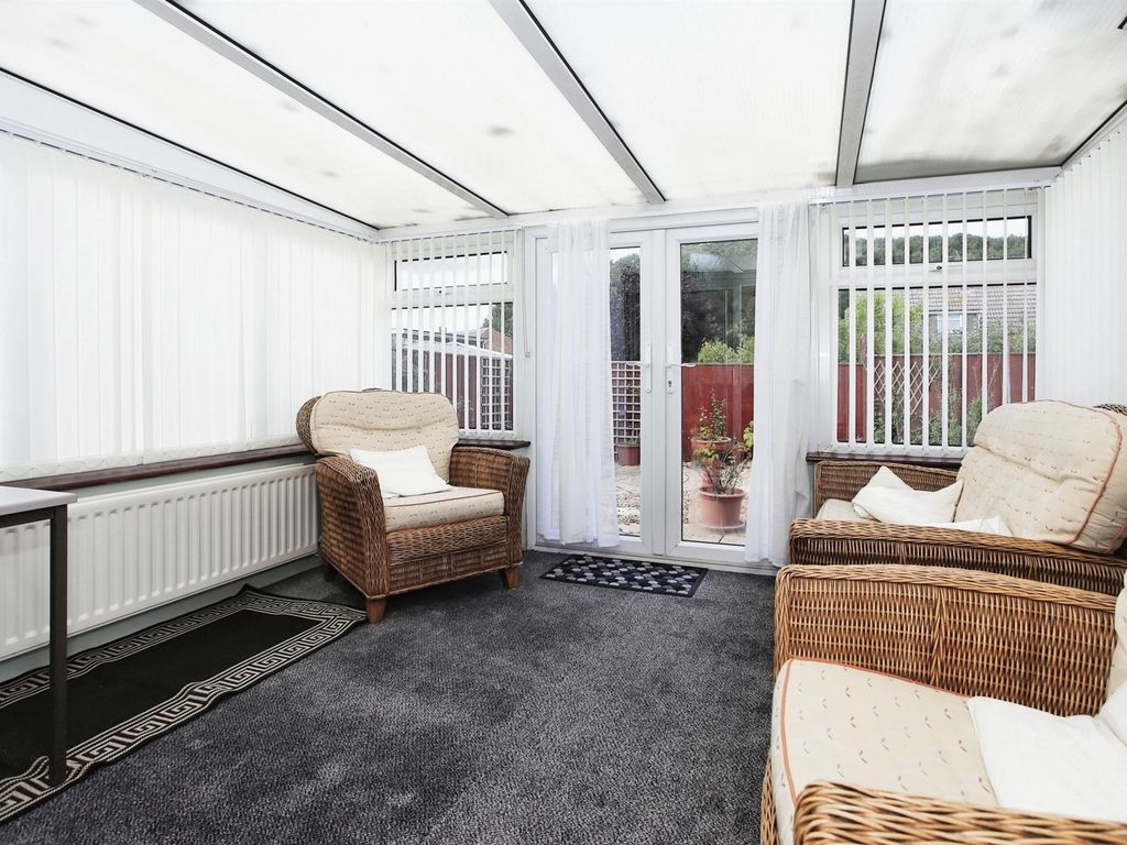 2 bed detached bungalow for sale in Ullswater Avenue, Gunthorpe, Peterborough PE4, £260,000