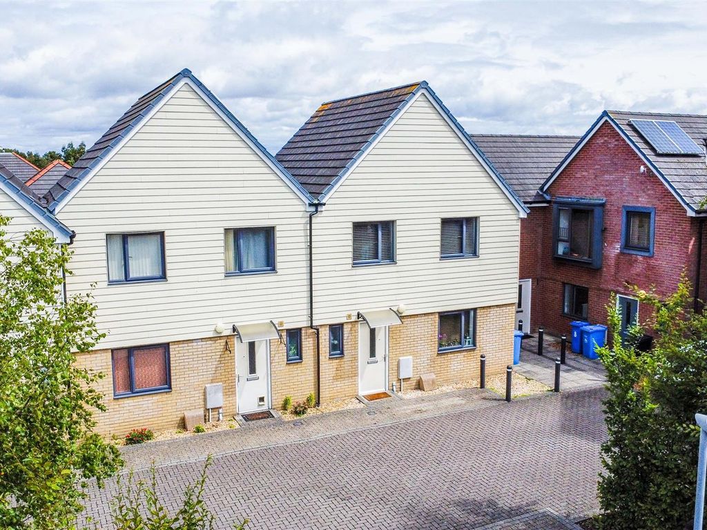 3 bed semi-detached house for sale in Aldersgate Way, Poole BH12, £300,000