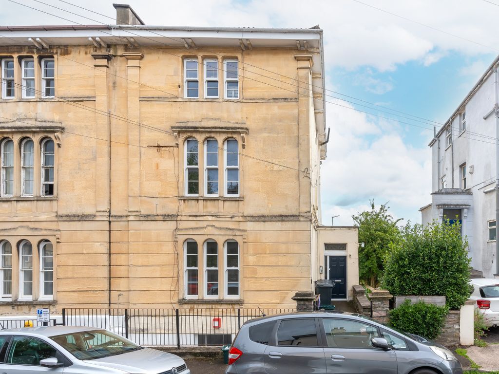 1 bed flat for sale in Victoria Walk, Cotham, Bristol BS6, £315,000