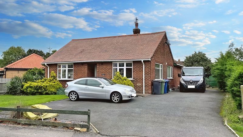 2 bed detached bungalow for sale in High Street, Fiskerton, Lincoln LN3, £265,000