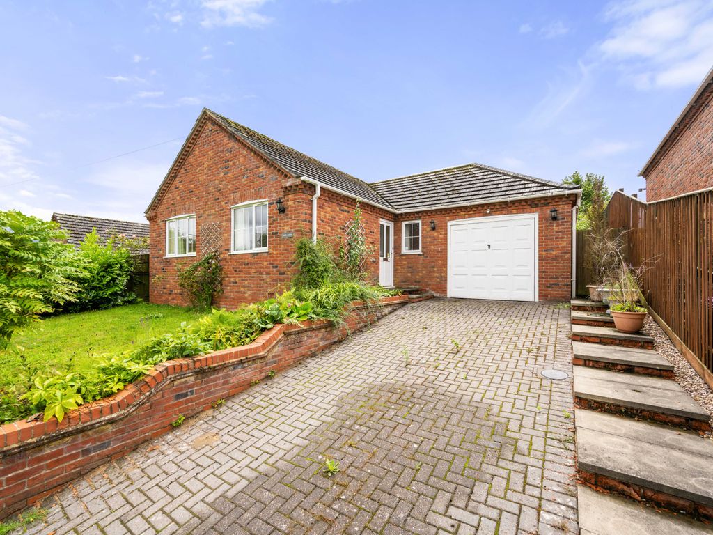 2 bed detached bungalow for sale in Blacksmiths Lane, East Keal PE23, £244,950