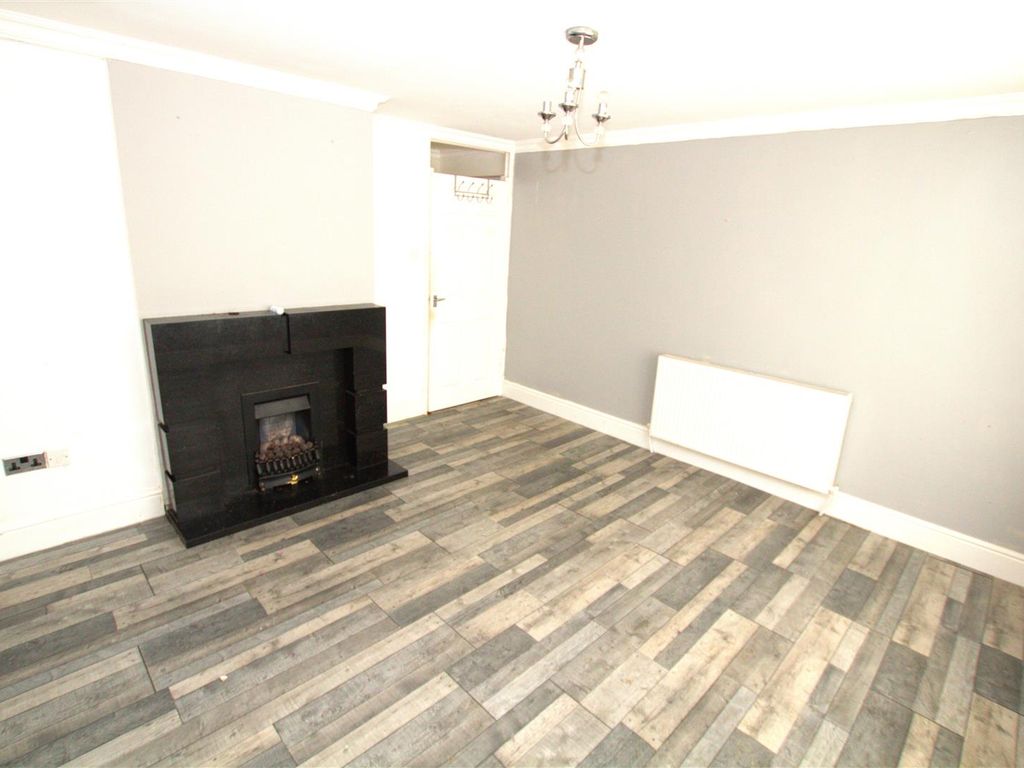 2 bed flat for sale in Dunsop Avenue, Middlesbrough TS4, £60,000