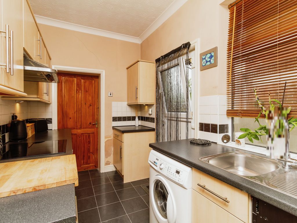 3 bed terraced house for sale in Volta Street, Selby YO8, £145,000