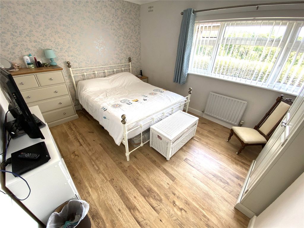 2 bed terraced house for sale in Wallisdown Road, Wallisdown, Poole, Dorset BH12, £310,000