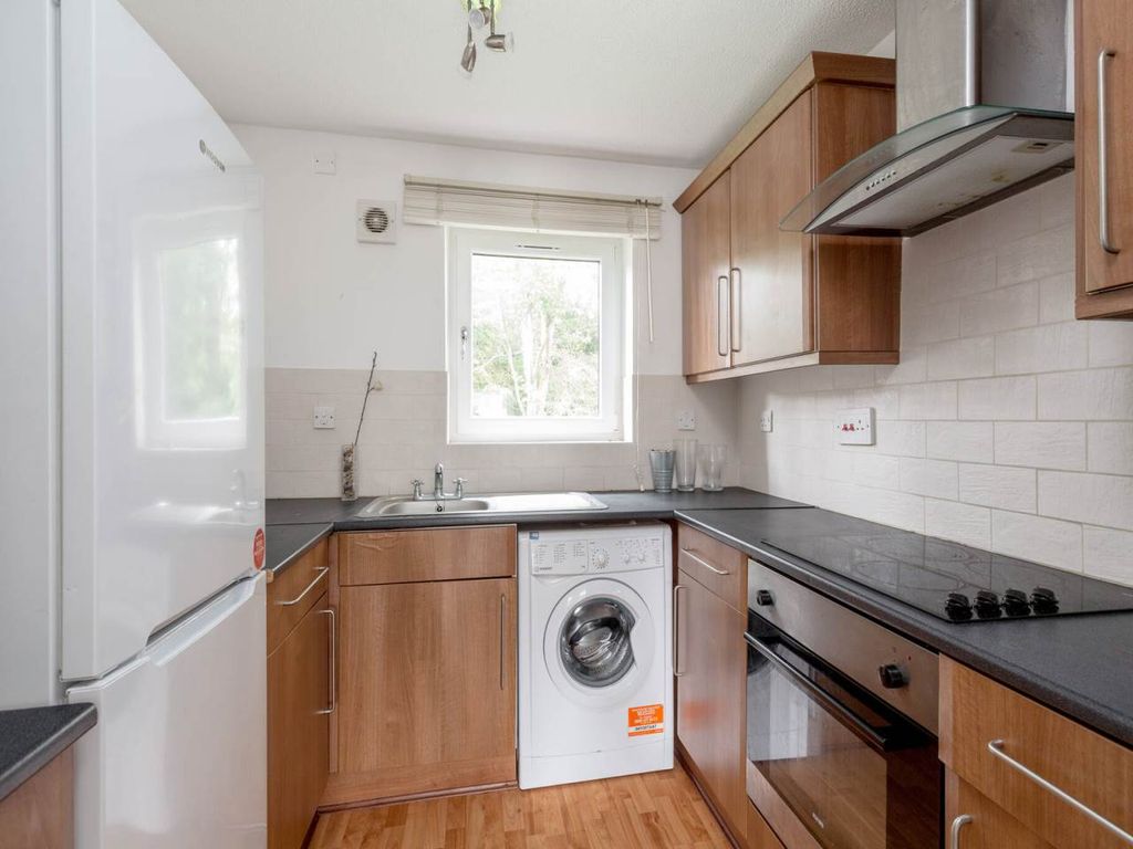 2 bed flat for sale in Orchard Brae Gardens, Edinburgh EH4, £210,000