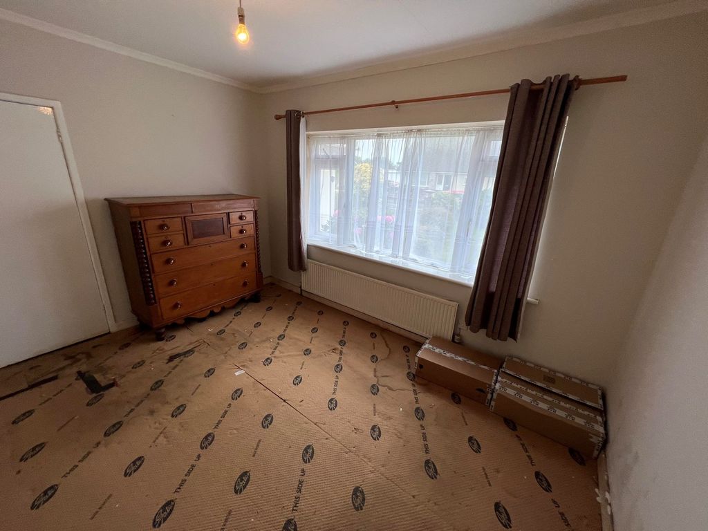 2 bed bungalow for sale in Stryd Yr Eglwys, Llanon SY23, £199,950