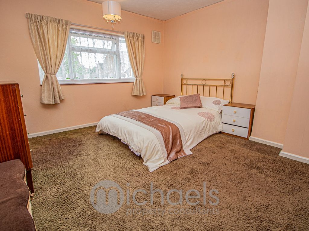 3 bed semi-detached house for sale in Beech Avenue, Braintree CM7, £280,000