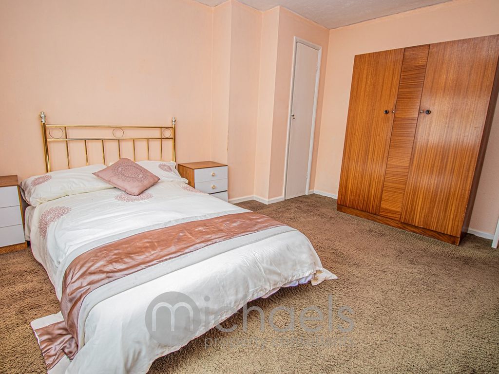 3 bed semi-detached house for sale in Beech Avenue, Braintree CM7, £280,000