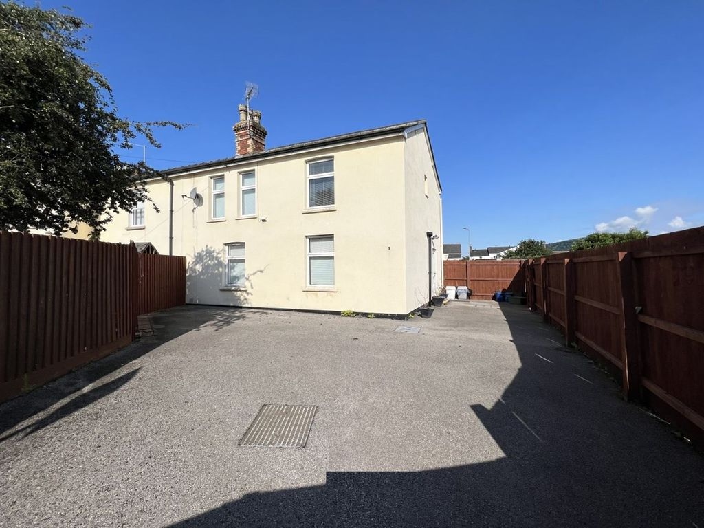 2 bed end terrace house for sale in Victoria Street, Abergavenny NP7, £240,000