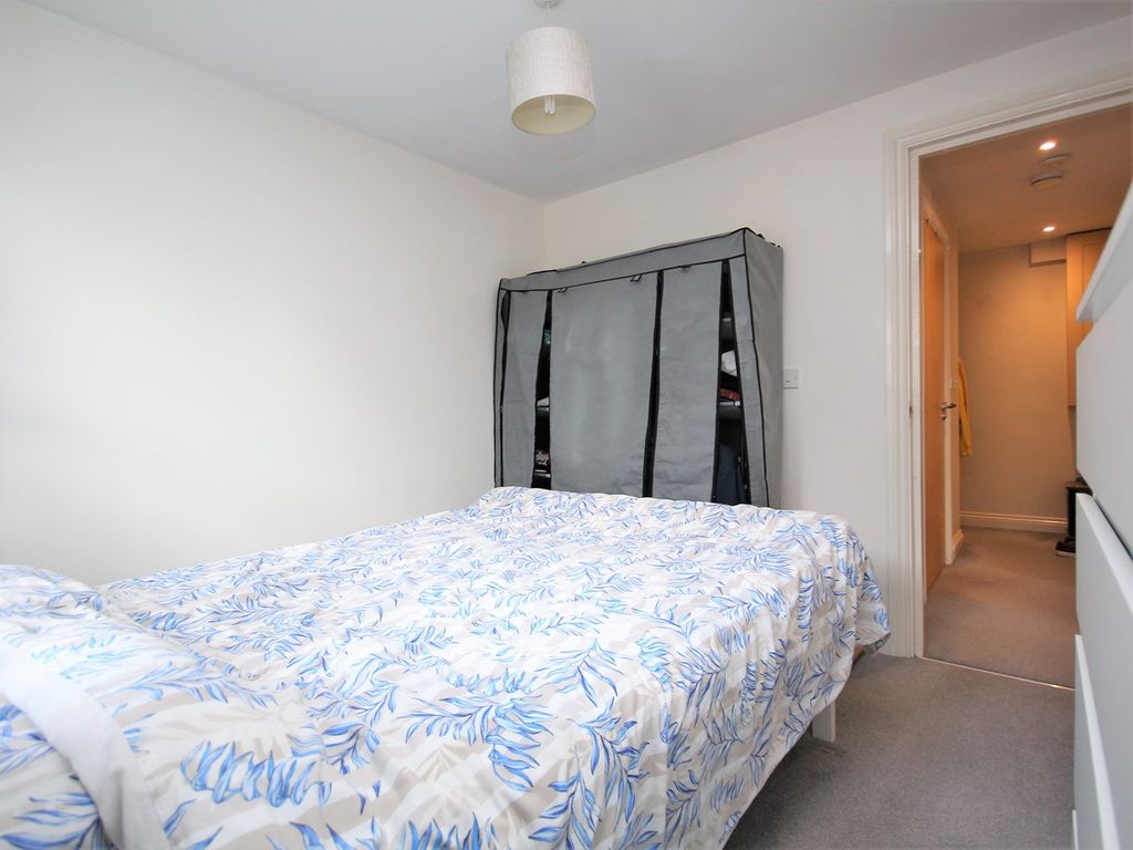 1 bed flat for sale in 14 Lorne Park Road, Bournemouth BH1, £175,000