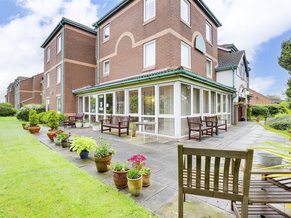 1 bed flat for sale in Beech Court, Mapperley, Nottinghamshire NG3, £85,000