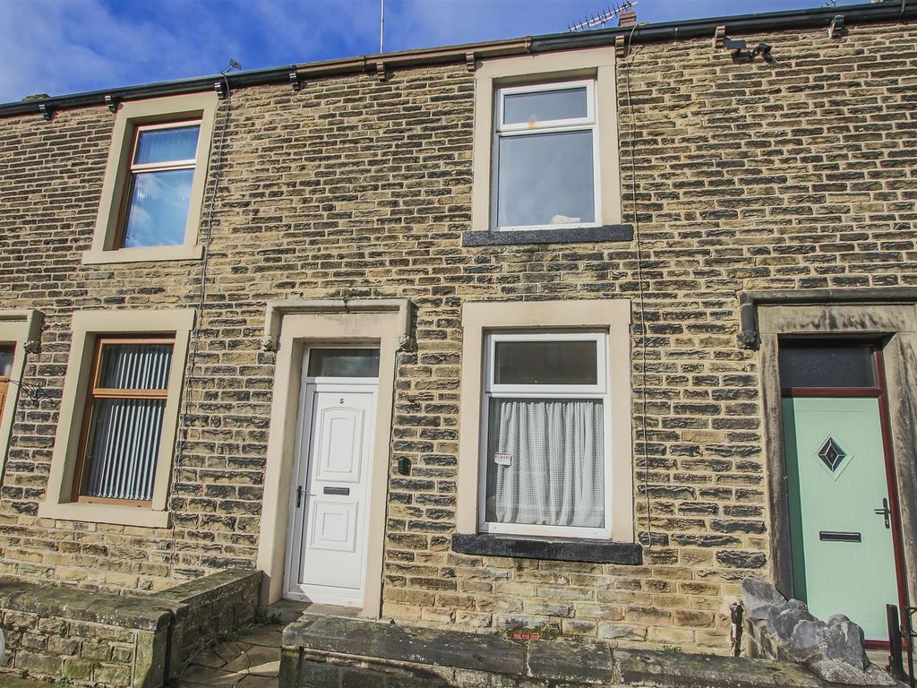 2 bed terraced house for sale in James Street, Earby, Barnoldswick BB18, £65,000
