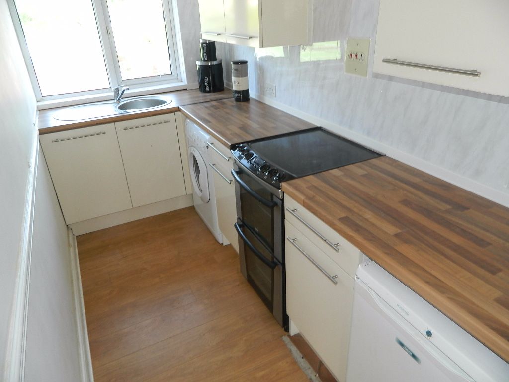 1 bed flat for sale in Gorse Hey Court, Stoneycroft, Merseyside L13, £70,000