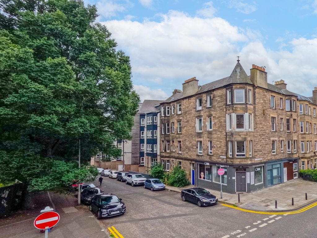 1 bed flat for sale in Wishaw Terrace, Meadowbank, Edinburgh EH7, £170,000