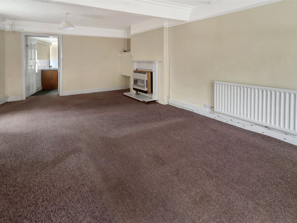2 bed end terrace house for sale in Bampton Street, Minehead TA24, £134,000