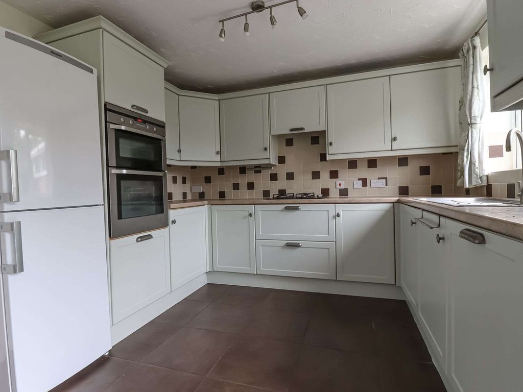 3 bed semi-detached house for sale in Gibson Way, Lutterworth LE17, £265,000