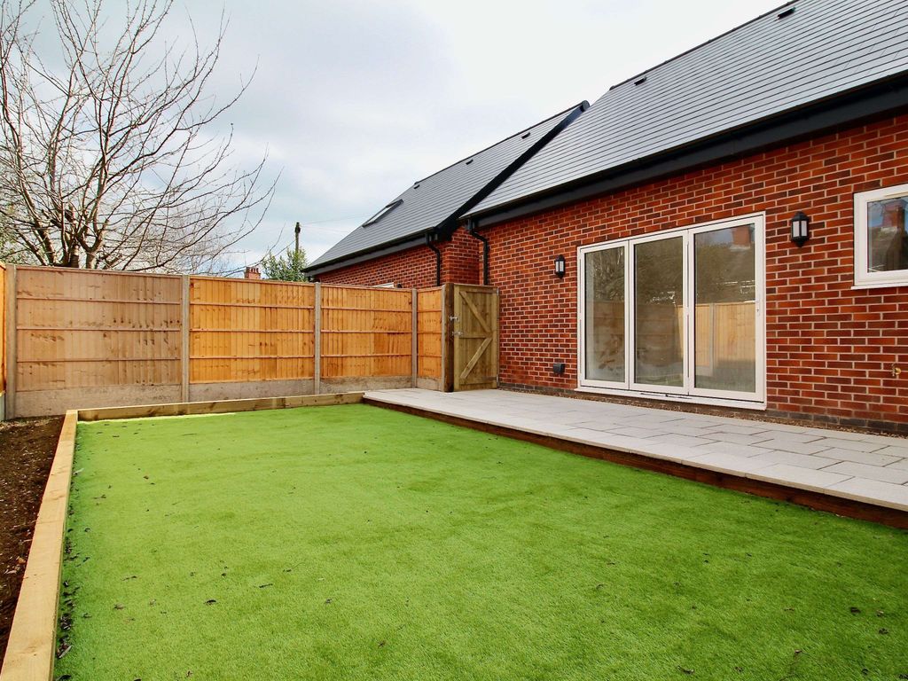 2 bed detached bungalow for sale in Flamville House, Flamville Road, Burbage LE10, £290,000
