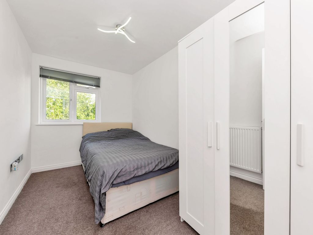 2 bed maisonette for sale in Burtons, Meldreth SG8, £120,000