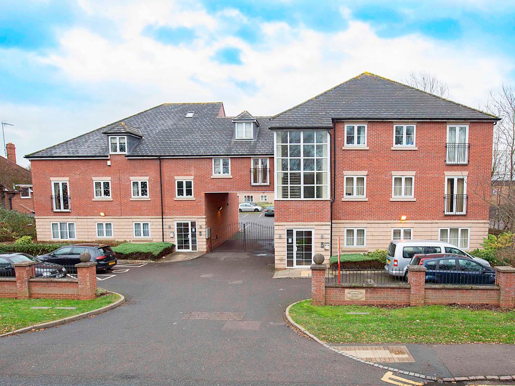 2 bed flat for sale in Woodleigh Place, Corby NN17, £135,000
